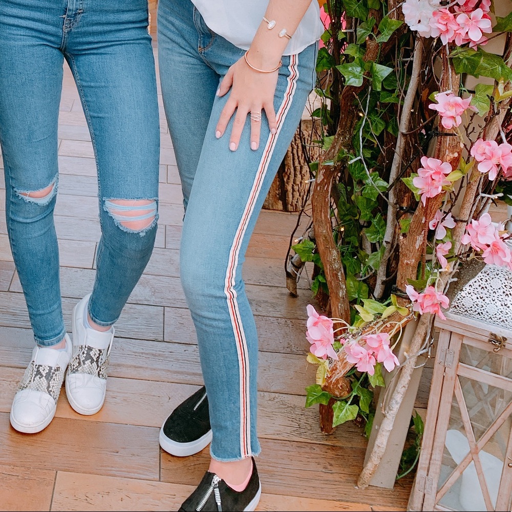 AQUA low rise denim jeans with stripes